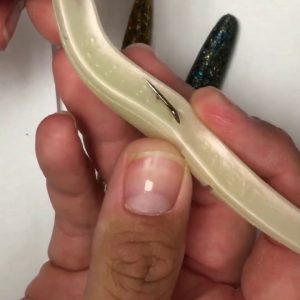 How to set up weedless lures like slug-go , senko , eels